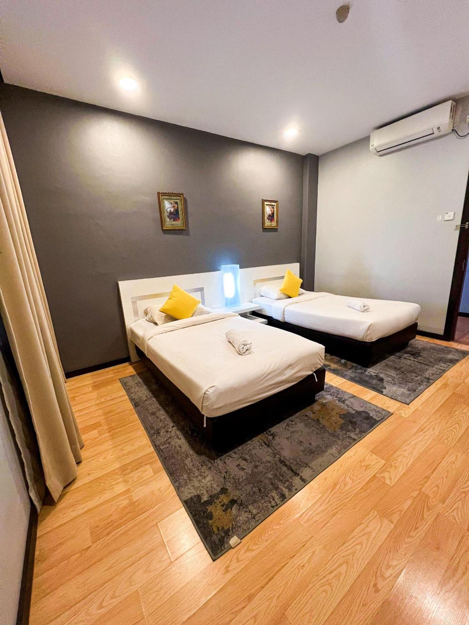 Lovita Hotel Kuantan Ngoại thất bức ảnh